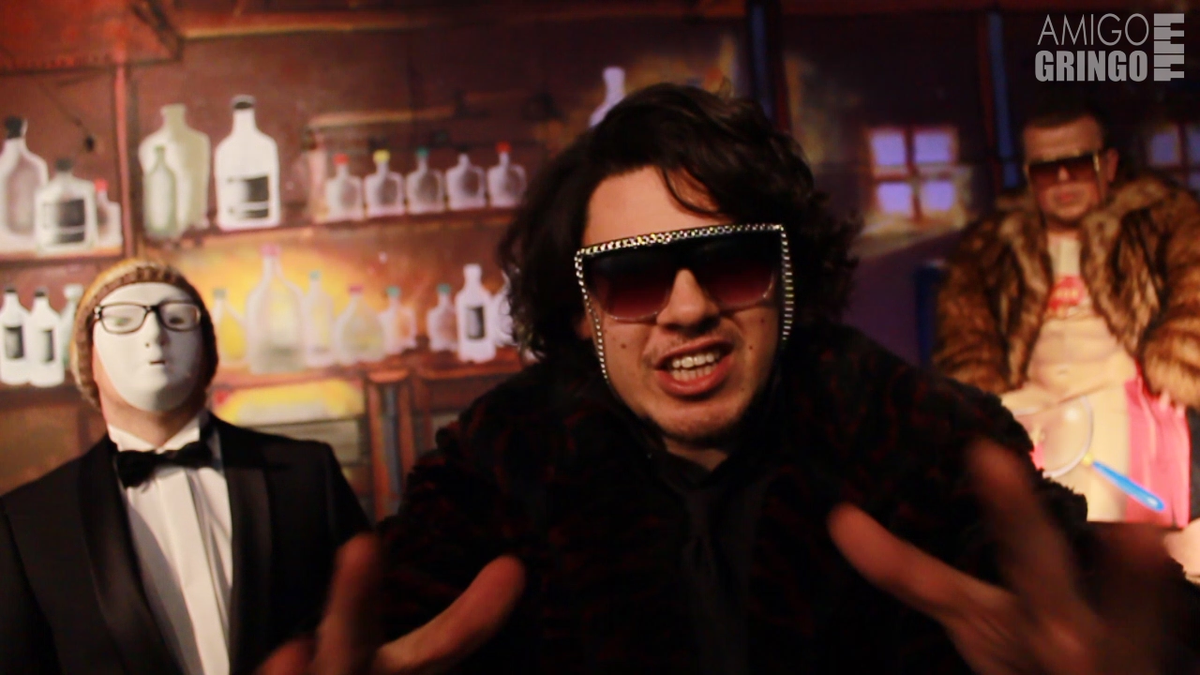_AmigoGringo's tweet photo. Nog heel even tot de nieuwe videoclip!
Tot die tijd kan je genieten van de outtakes:
http://t.co/J3GZ32n6xM http://t.co/QAuKmBQxeF