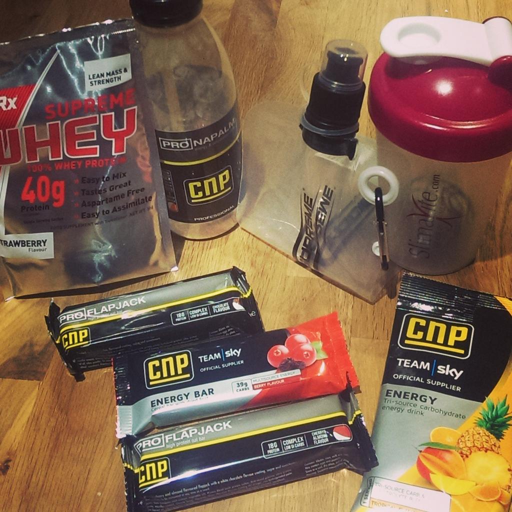 OHBoxNutrition's tweet photo. Retweet and follow us to win the products in this photo! 1 winner announced Monday  #sportsnutritionis #supplements http://t.co/LJEa3cqb5T