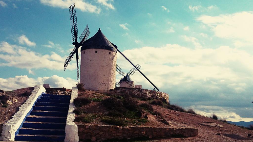 GS_Producer's tweet photo. Hemos estado Buscando A Don Quijote en @consuegraxx y... Tampoco está aquí.
@AytoConsuegra @AytoMadridejos http://t.co/npX3NTdJIn