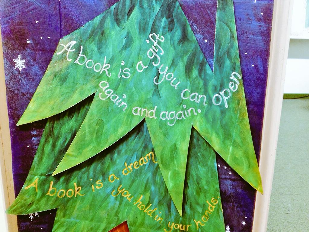 TheDistrictCE's tweet photo. The Year of Reading Advent tree has grown a new quote! @Reading_Schs http://t.co/DqFsaP6hMg