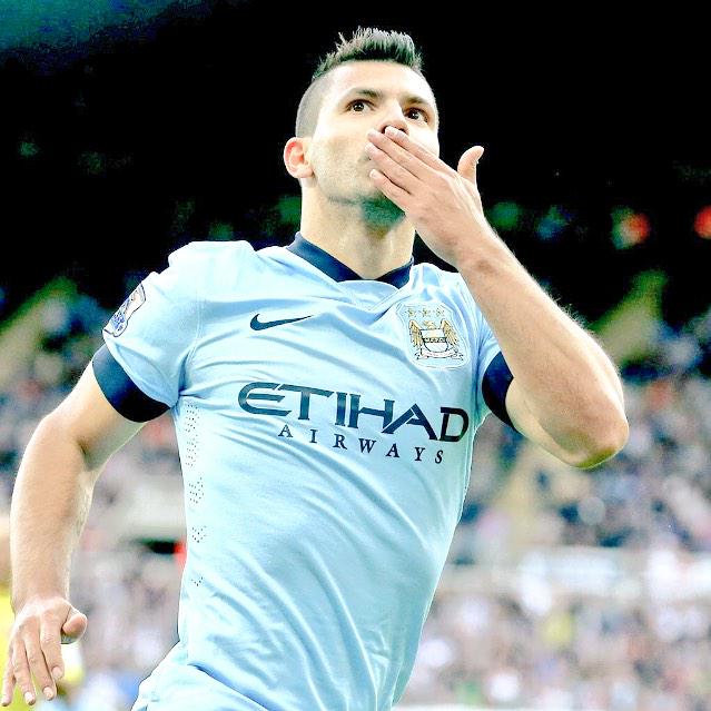 FlFAKlNG's tweet photo. LET'S VOTE! WHO'S BETTER? 

RT - AGÜERO 
FAV - DIEGO COSTA http://t.co/dMGVY7ozu4
