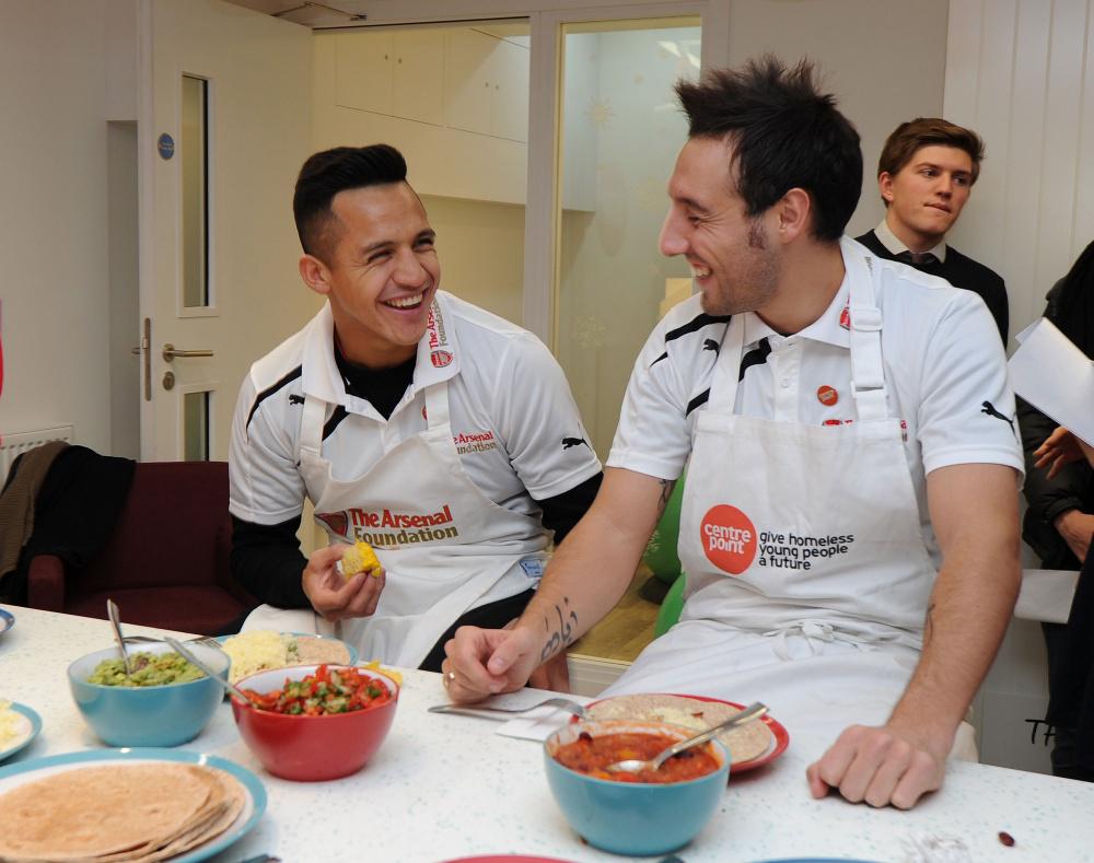 VIDEO: See <a href="/Alexis_Sanchez/">Alexis Sánchez</a> and <a href="/19SCazorla/">Santi Cazorla</a> test their cooking skills on <a href="/centrepointuk/">Centrepoint</a> visit: arsn.al/mkaFda