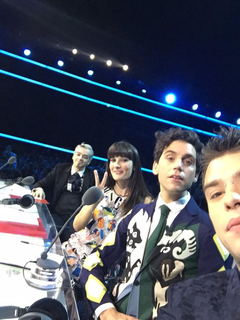 Fedez's tweet image. Ciao! #XF8