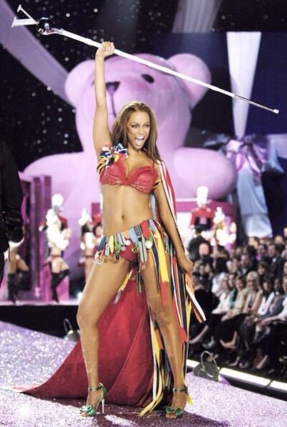 Her day today! Happy birthday to the supreme Tyra Banks!! smeyes     