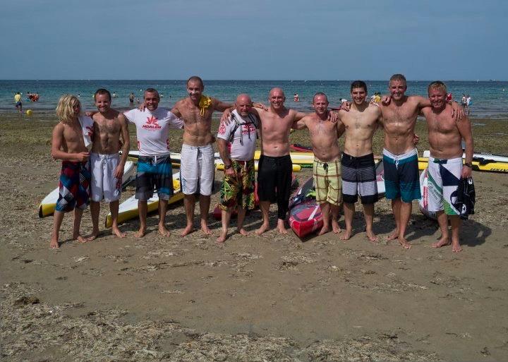 Mark_Creedon's tweet photo. Team Jersey. Paddle Party 2012 Saint Malo #sup #france #throwback http://t.co/tlRgu7GQ9T