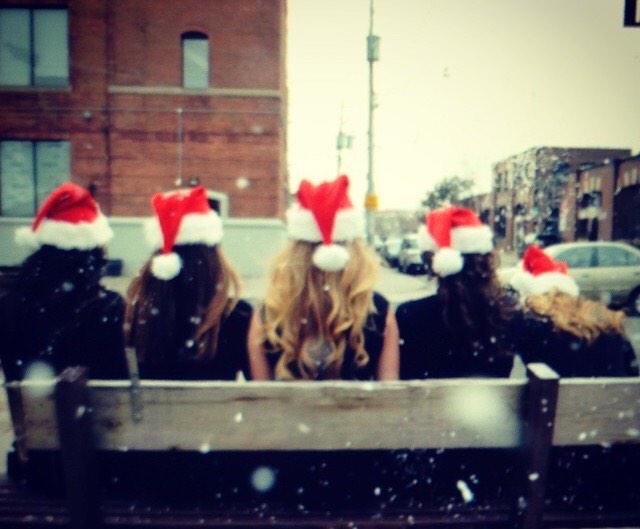 NicoleHPR's tweet photo. Christmas is coming! @PublicistGroup #teamlove #Sneakpeek #TPG #photoshoot #holidays http://t.co/wUi2OPyGR3
