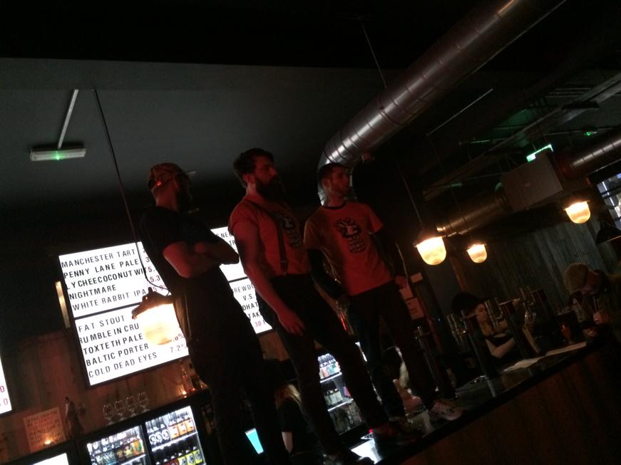 BrewDogBarLPool's tweet photo. @MadHatBrewTap #meetthebrewer #speech #craftbeet http://t.co/q3BCUgJa26