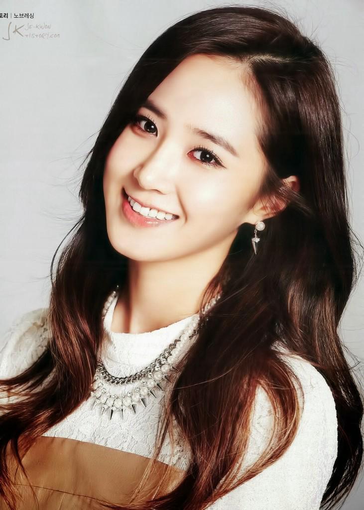 " HAPPY BIRTHDAY KWON YURI !!!!  
