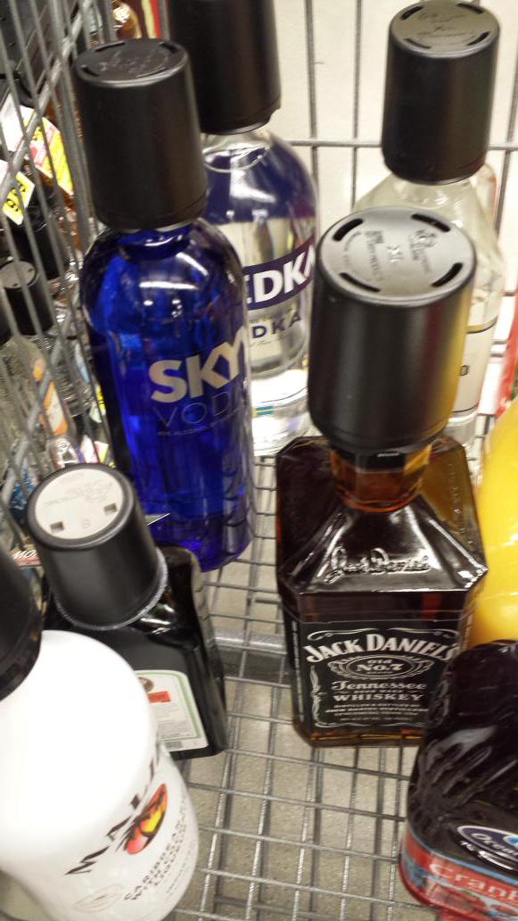 abadboycali's tweet photo. Fck it all in #Bartender101 http://t.co/EWve8wigWo
