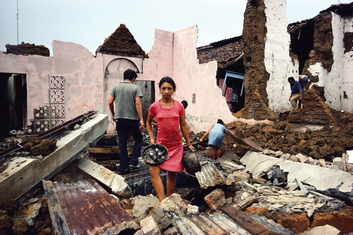 OSAImages's tweet photo. #onephotoaday
Crédit: Susan Meiselas http://t.co/7qFdqmVFIu