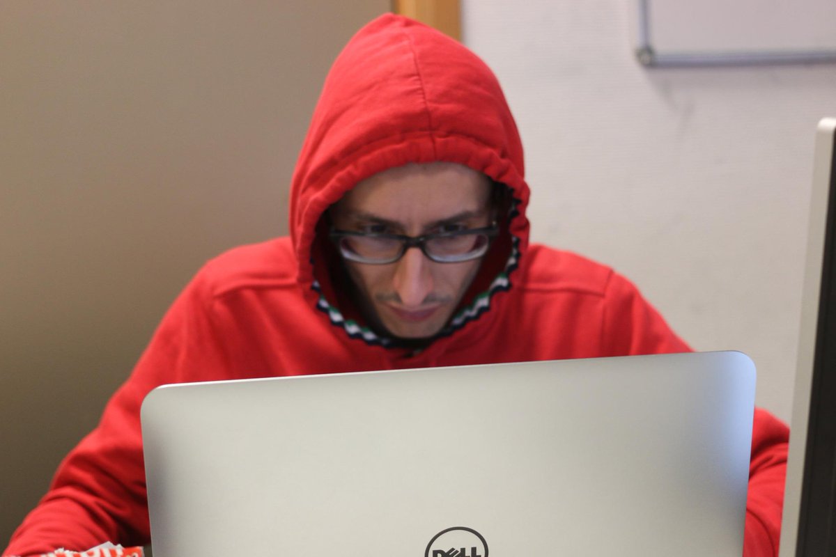 G4formation's tweet photo. Cet homme me fait penser à quelqu'un ... Pas vous ? #SouthPark #nuitinfo #InstitutG4 http://t.co/lVQvpZzIt4