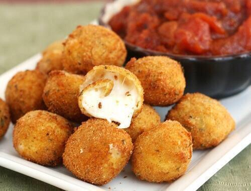 randaferly's tweet photo. Like an bitterballen RT "@Okema_07: Cheese Balls https://t.co/5ywKuXqGqf"