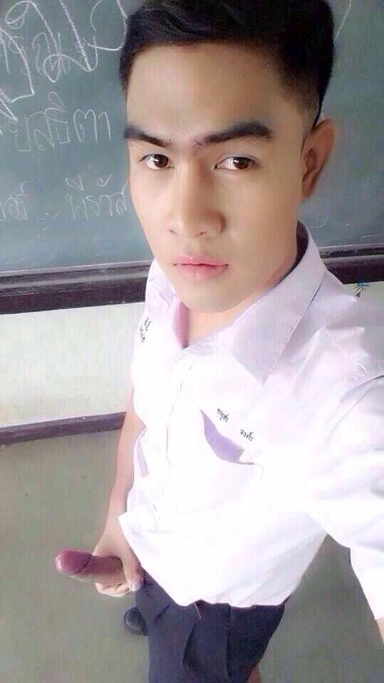 pomdew1234's tweet photo. เหงานะคับ http://t.co/Saswm4oLgD