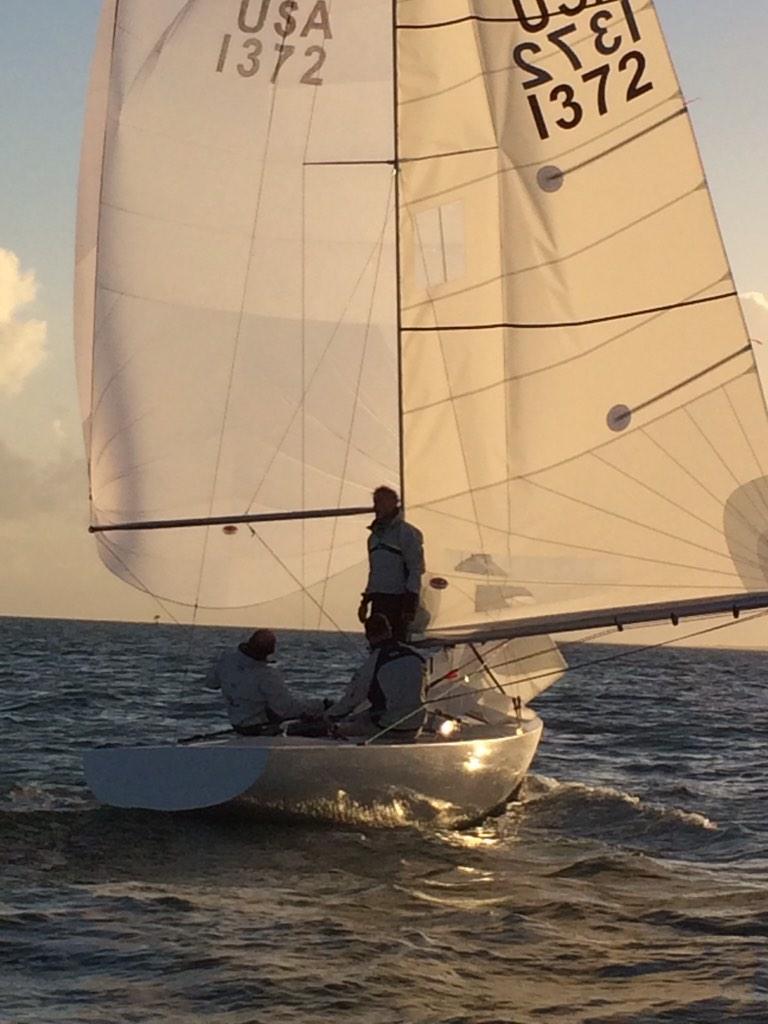skipdieball's tweet photo. “Etchells team looking good! http://t.co/mFZXDCUz6z” ~ great to get on the water! @dieballsailing @gillgear @HARKEN @TeamJazzyGear