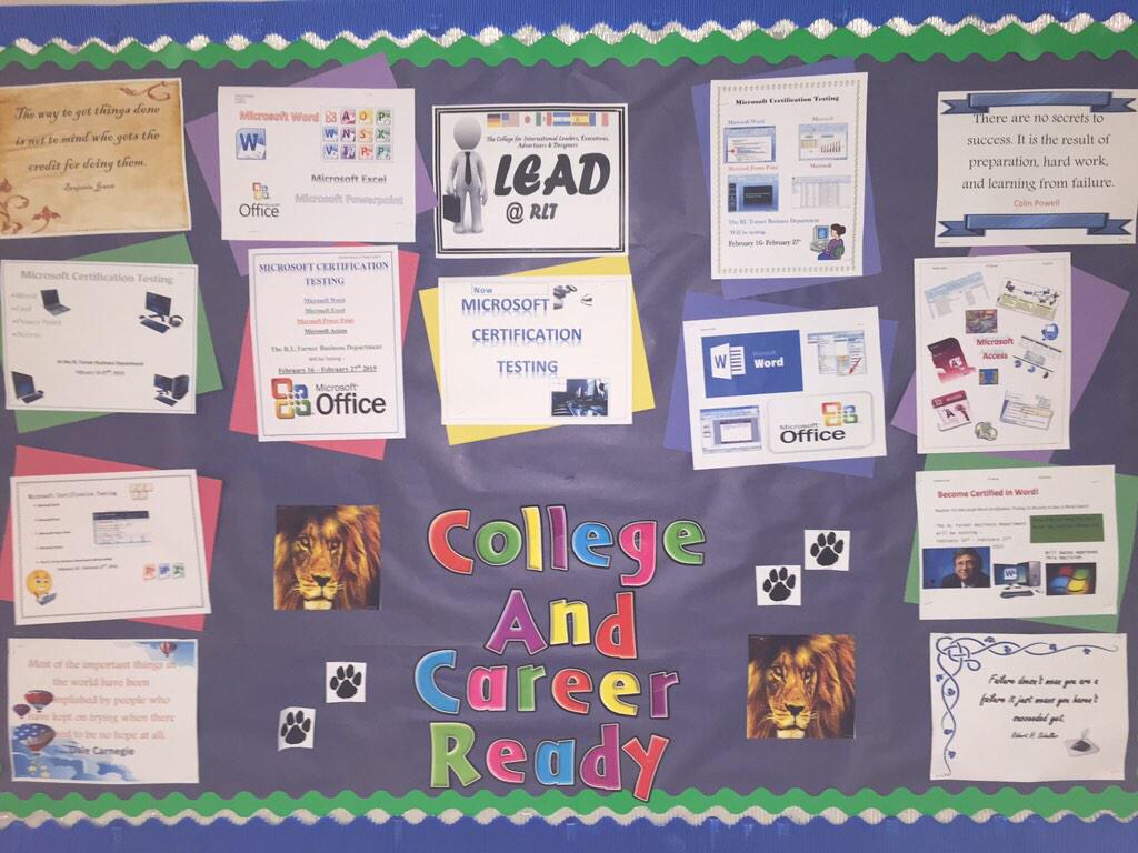 DISD_CollegeRdy's tweet photo. Business and Technology is Our Future. Go iLEAD! @iLEAD_RLT http://t.co/Sr3Um902hF