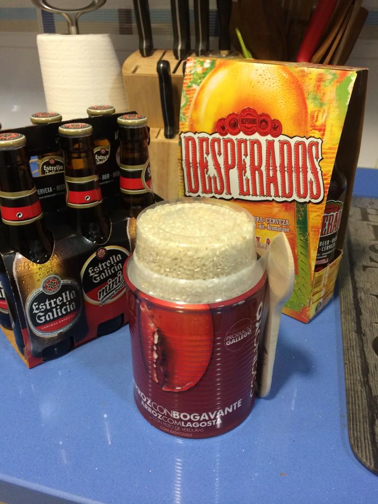 dmateo81's tweet photo. Alimentos de primera necesidad para pasar un buen finde con muy buena compañía!! http://t.co/ZSodc6BBBV