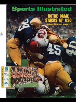 Notredamebook's tweet photo. Are you ready for the big game? #BeatUSC #ND #NotreDame #NotreDameFootallBook #FightingIrish #GoIrish @Notredamebook http://t.co/DDDfIXsRld