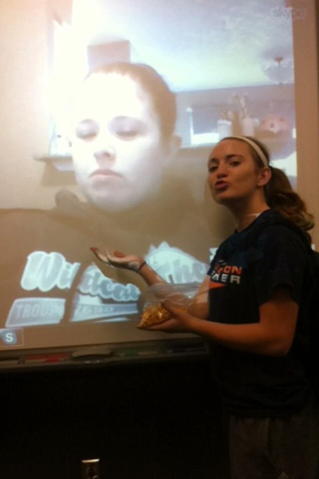 kenziepeterson6's tweet photo. just because I miss her so much 😔😭 http://t.co/4O5VziW11G