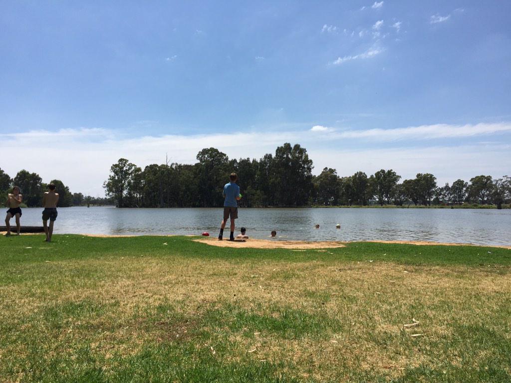 DrewBartram's tweet photo. Love being able to take kids here after a solid PE session. #cohuna #pechat #pegeeks http://t.co/eXICH1HU98