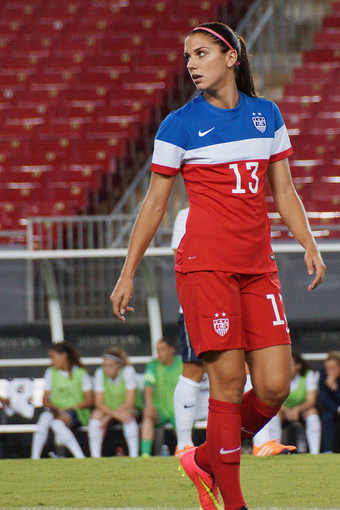 DelinquedIN's tweet photo. Alex Morgan:

"Dale a un hombre una mujer que ama el fútbol y el sera feliz para toda la vida". http://t.co/Fh5nnYugdD