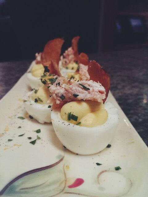 BDKChicago's tweet photo. New #deviledeggs: Salmon Rillette, Sunchoke Chip, Lemon Zest. #eggs #tablefiftytwo @ChefArtSmith @chefreyv http://t.co/f3e7JDn36e