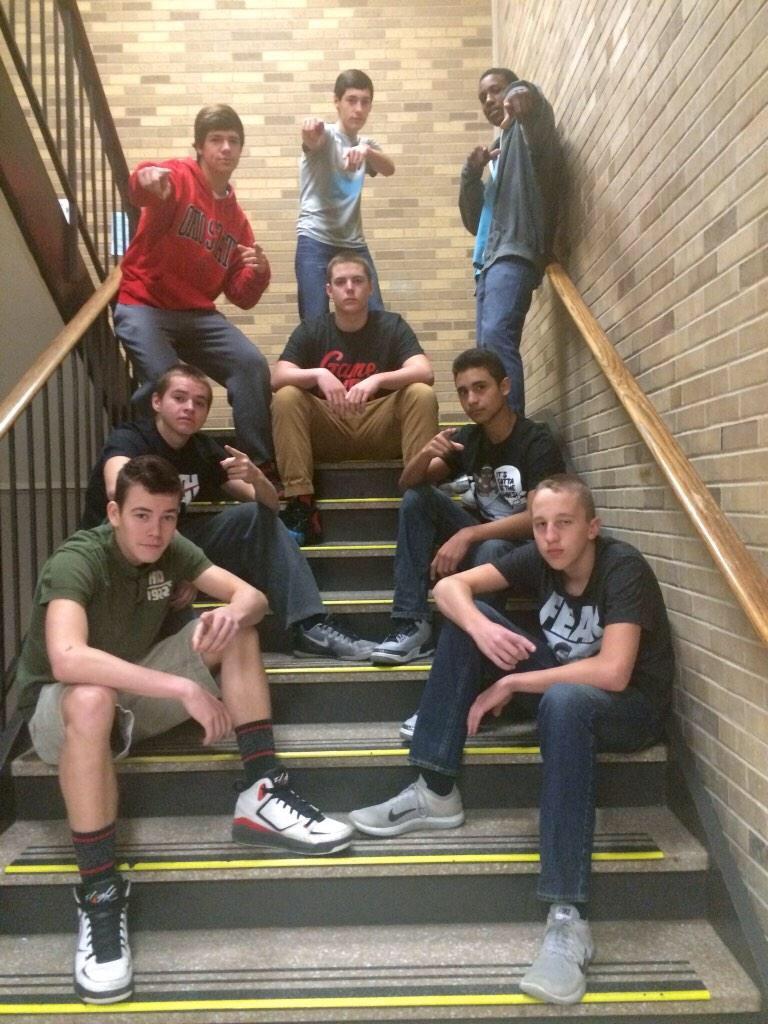 LaPortesFinest's tweet photo. All the kids who think they run shit and are going into the NBA http://t.co/0qBftoyvz0