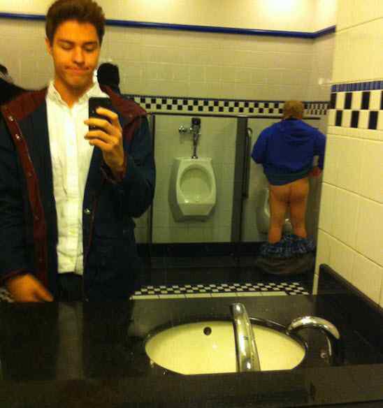 SheGotCake___'s tweet image. TOP 10 FAILED SELFIES !
wav14.socialpostss.tv/#!selfiesfails…