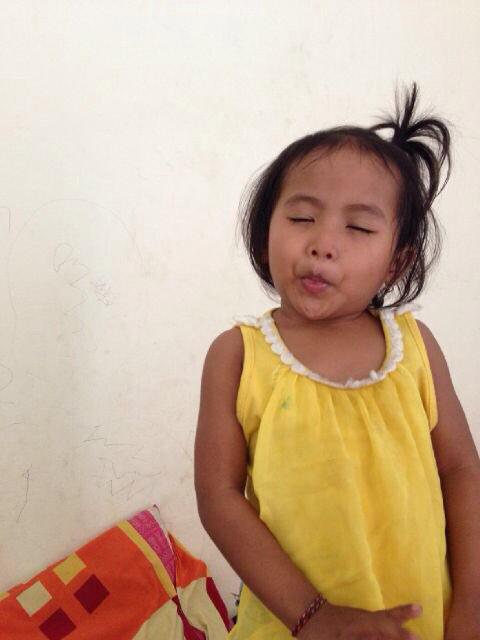 Hihihihihi....kangeeen kamu putri kecilku... :*