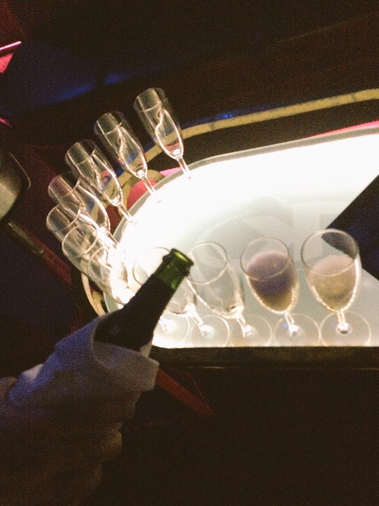 da_n_t25's tweet photo. @Gnomissa noche de TA TO PAGAAAAO #kapi http://t.co/Di3Ji6tZX3
