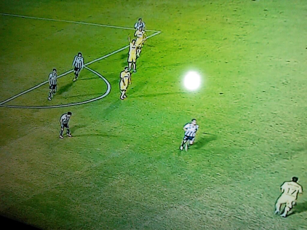 leondj004's tweet photo. #AguilaORayado vamos america  MTY  0  AME 2 http://t.co/rFhOFfr8YJ