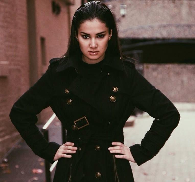 Sajedeh11's tweet photo. Throwback when i was model #missthattime#fun#whysoserious http://t.co/C6AdNABDa1
