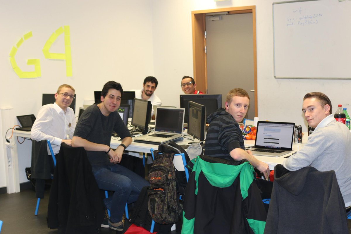 G4formation's tweet photo. @BRUNOFUNRADIO Tu nous soutiens pr la #nuitinfo ? Tte une nuit de code pr un défi Humanitaire. RT nous ;) #InstitutG4 http://t.co/P7a8YDHWQR