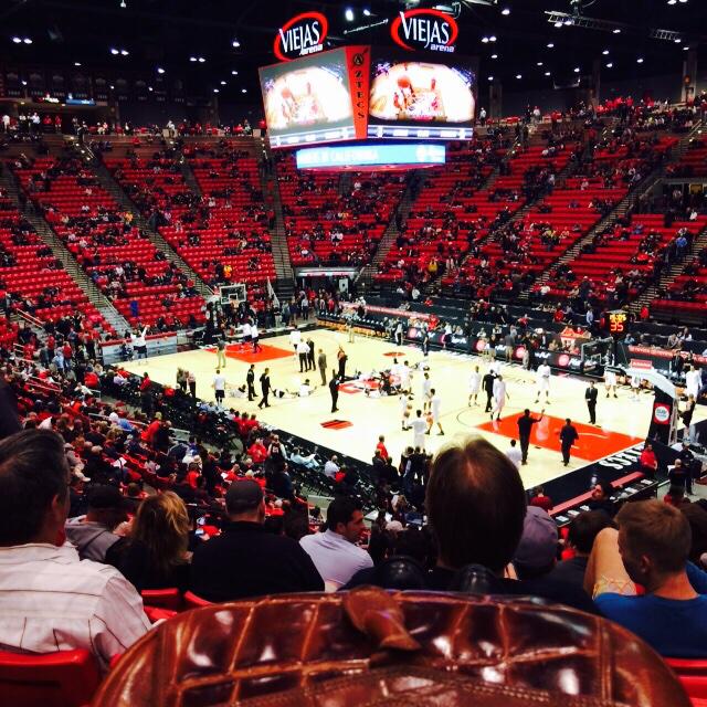pussyplottin's tweet photo. #AZTECGAMETIME http://t.co/3wX1ifMN3k