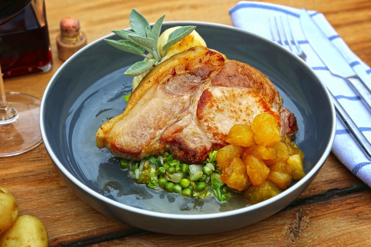 LoveThyChef's tweet photo. Treat yourself this Friday with our juicy Pork Chop and Apple Compote 
#LoveThyChef #Local 
http://t.co/eF5N2mR7oD http://t.co/RuxwUK6QqP