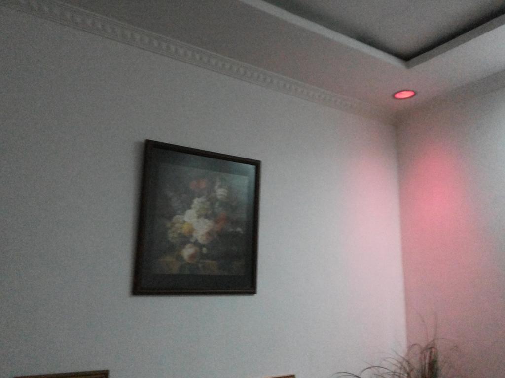 Selesai dekorasi ruang tamu