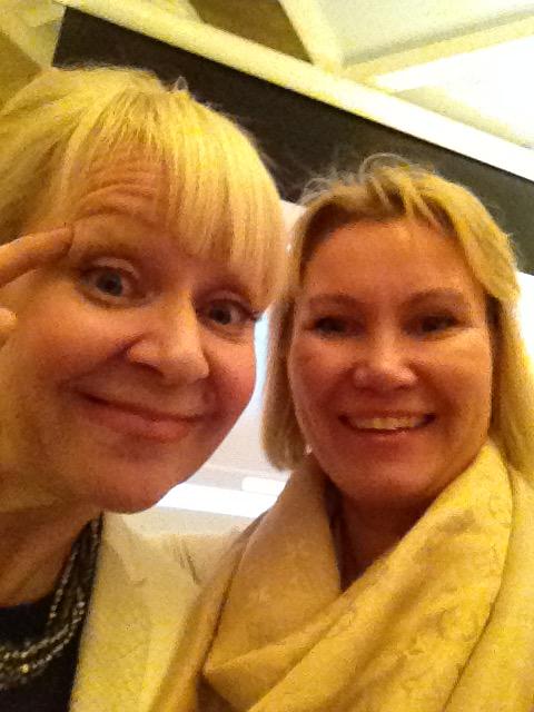 armartik's tweet photo. @HelkaPirinen #esimies #muutoksen johtajana -kirjan julkkarit tänään Pörssiklubilla. Onnea Helka! #talentum http://t.co/z11QxPRdbJ