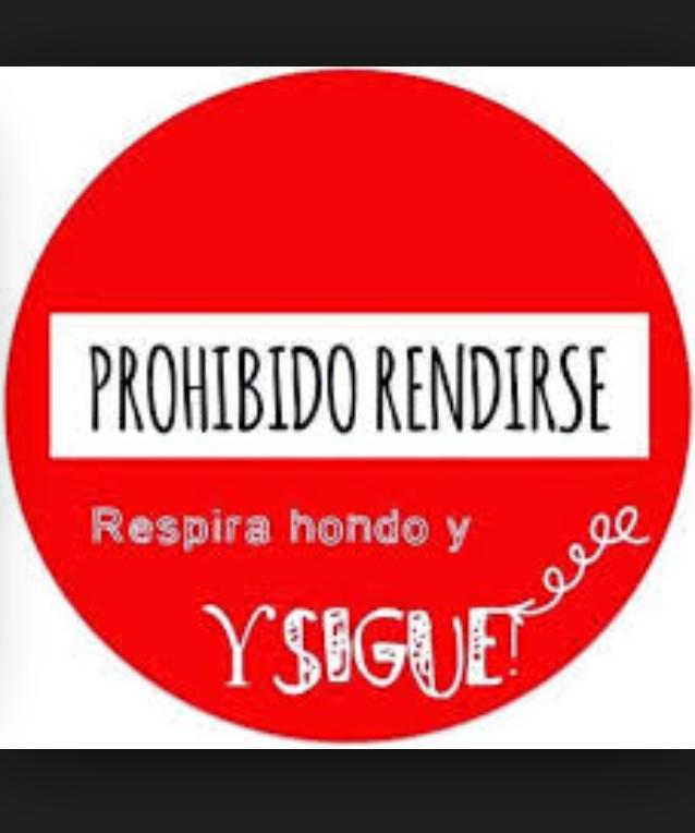 planEIR's tweet photo. Víspera de puente? ¿Qué es un puente? 
Ánimo!!! La semana que viene os quitáis una OPE y el mes que viene el #EIR! http://t.co/fQze4tC8at