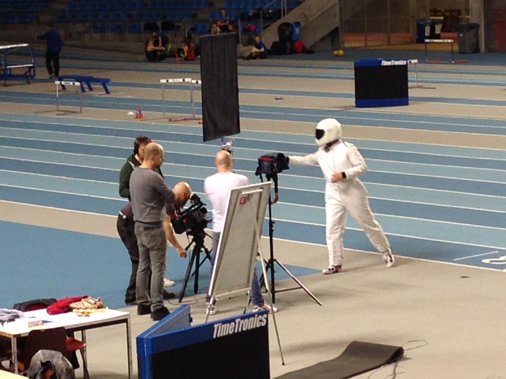 maximvanbaarle's tweet photo. Man in white #stage #topsporthalvlaanderen #howest #OBSK2015 http://t.co/crX1uLEXLd