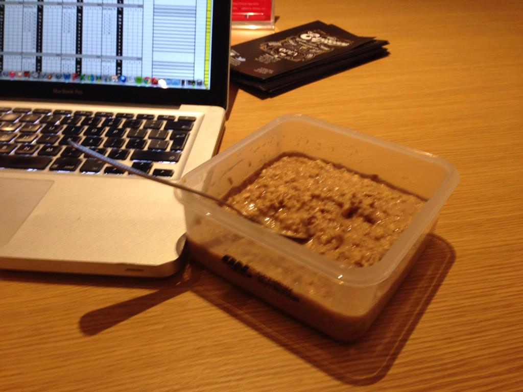 Spencerdavey12's tweet photo. Protein and oats aka "proats" courtesy of @RobbieStormFit #physiqefood #livesup #spotmebrah http://t.co/wHUuxbMyE9