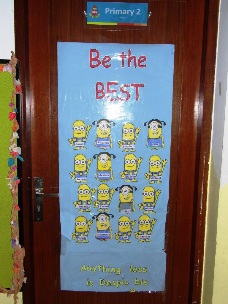 sis_plm's tweet photo. #primary #doors #decoration #cheerful #fun http://t.co/kAx0FAy9Gq