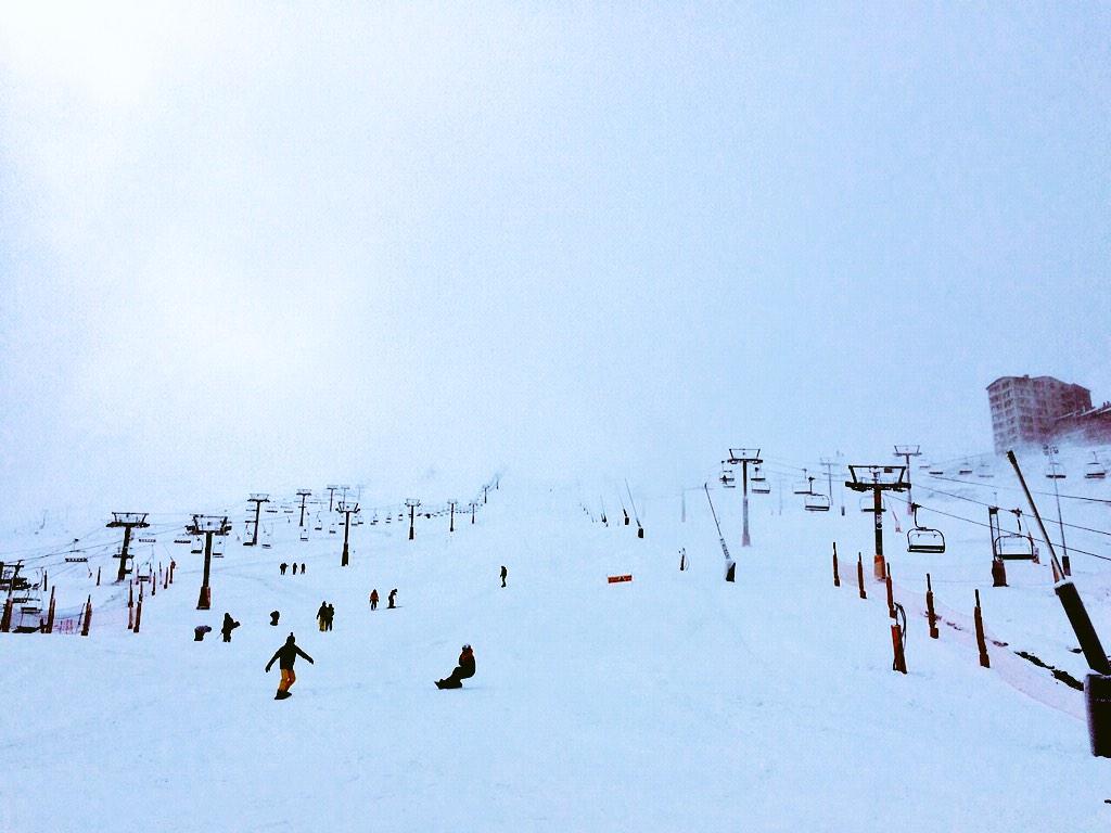 grandvalira's tweet photo. Más fotos en directo! RT si quieres estar aquí 🎿❄️🏂👌👍💪✌️👏 http://t.co/oUM3NqV9Pl