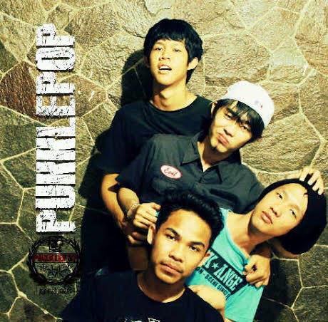 Kenal #SatuBandPerHari dgn PUKKLEPOP <a href="/pukklepoppunk/">PUKKLEPOP</a> band pop punk asal Lampung

Trekrmagz.wordpress.com

Band ke 109!