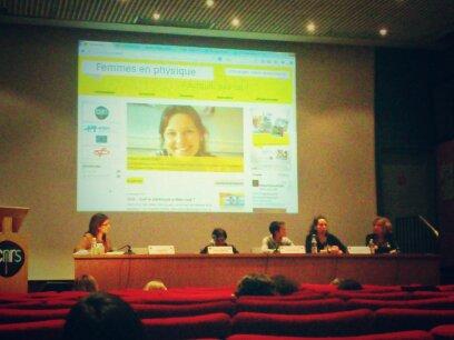 Géraldine Ballon @LNCMI et Marie-Aude Méasson @MPQlab sont à la table ronde #FePhys avec C. Hermann et M. Knoop @CNRS