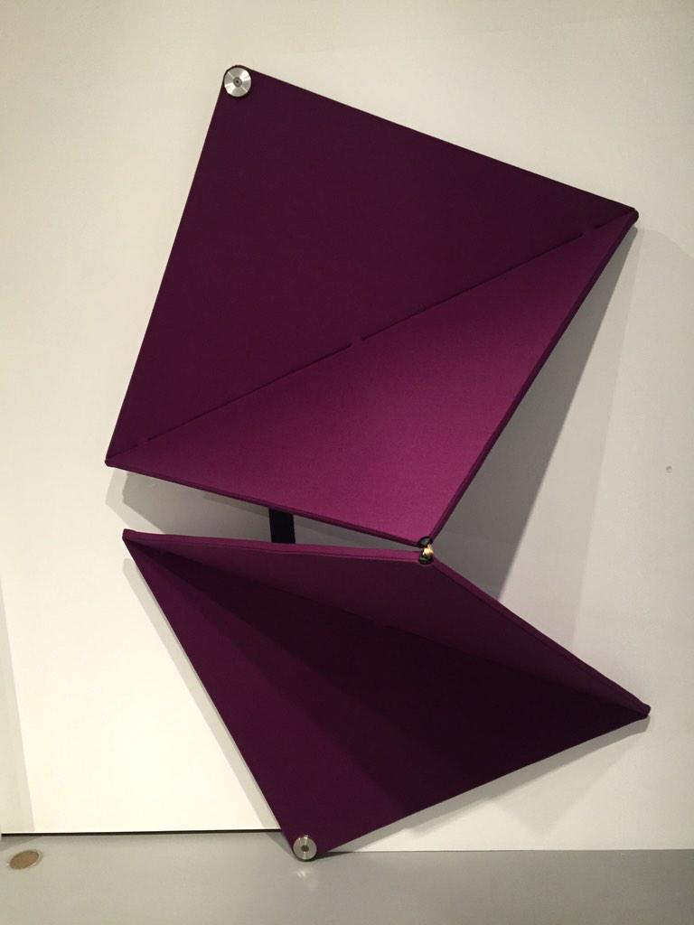 Kelv1nSem1l's tweet image. Omdat een gewone deur te mainstream is...!!! #buildingwithtextiles erg toffe expositie @TextielMuseum