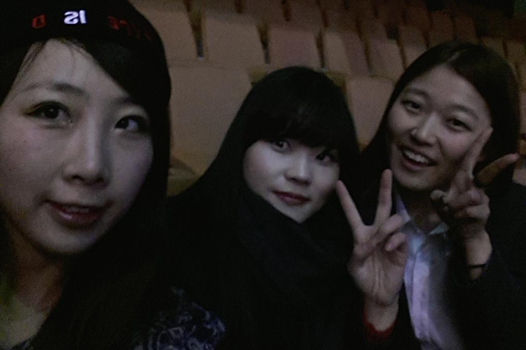 꺄~~처음으로 보러온 성시경콘서트 나나스쿨 화이팅!!^^
