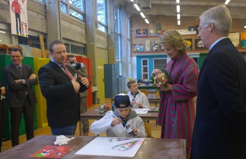MonarchieBe's tweet photo. Innoverende textieltechnieken in #TIO3 en atelier houtbewerking in #InstituutHeynsdaele in #Ronse @InfoRonse http://t.co/CF5F5ZKbel