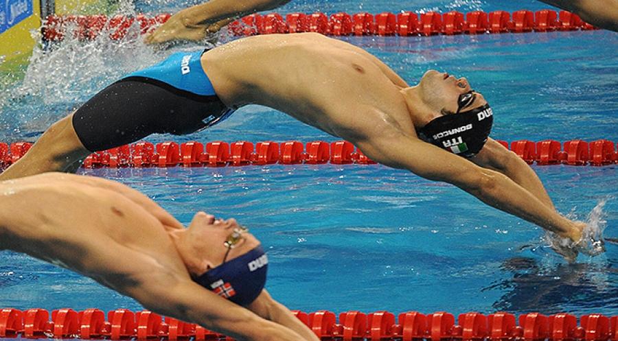 #Nuoto Con il RI della 4x100sl si chiude la 3^giornata di batterie #Doha2014 federnuoto.it/news-in-primo-… Ore 16 #RaiSport2