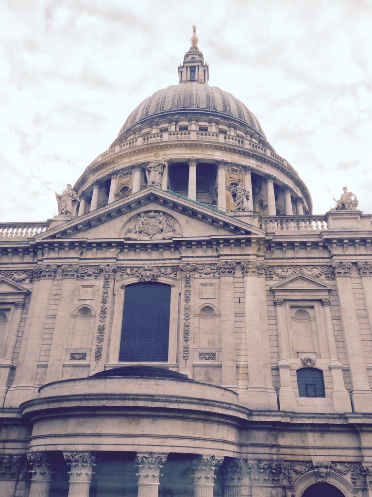 Another long day of legal meetings in London today. Deal nearly done. Great view from window too.... <a href="/SevenCapital/">SevenCapital</a>