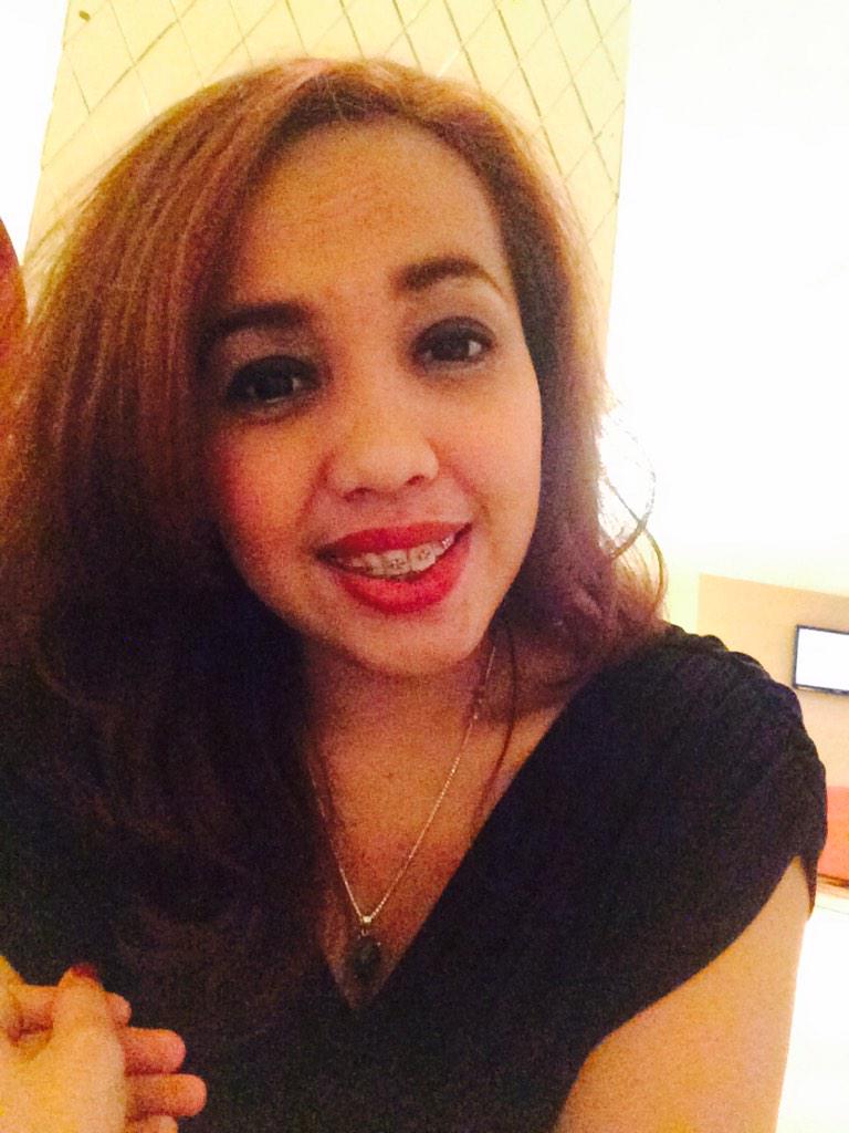 JeungGinnie's tweet photo. Bibir merah... http://t.co/lehdfwQMiN