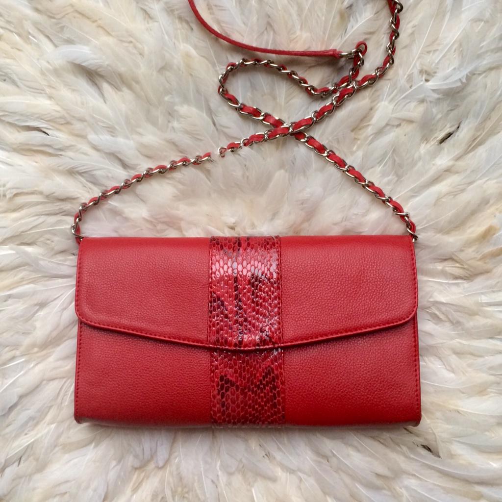 Passionnément rouge...#clarence_paris #Clarence